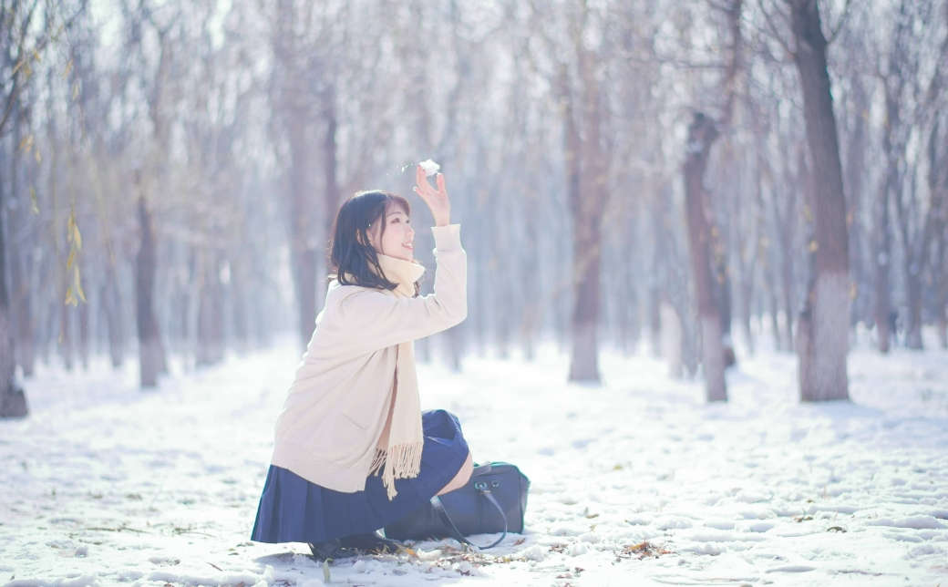 周叽是可爱兔兔的雪景幻想：JK制服在冬日的浪漫，感受雪花与青春的交融-ACGAI艺图