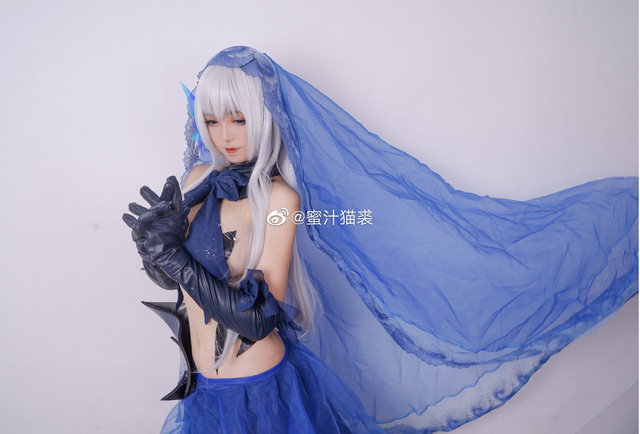 coser@蜜汁猫裘在《约会大作战》化身性感迷人的鸢一折纸-ACGAI艺图